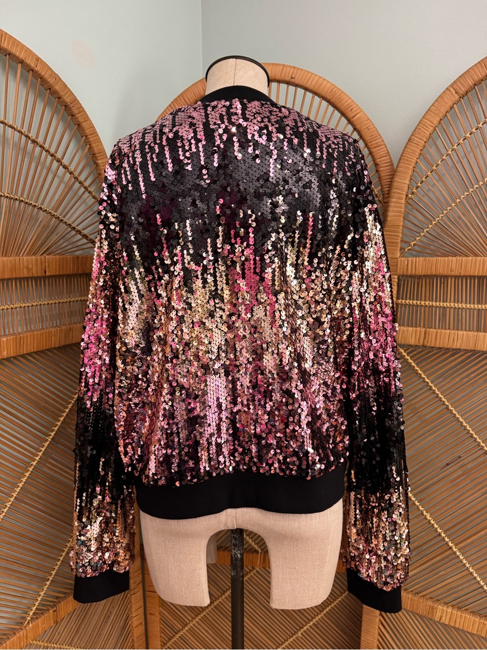 Forever 21 Ombré Pink and Gold Sequin Bomber Jacket, Size 2XL - Picture 10 of 12